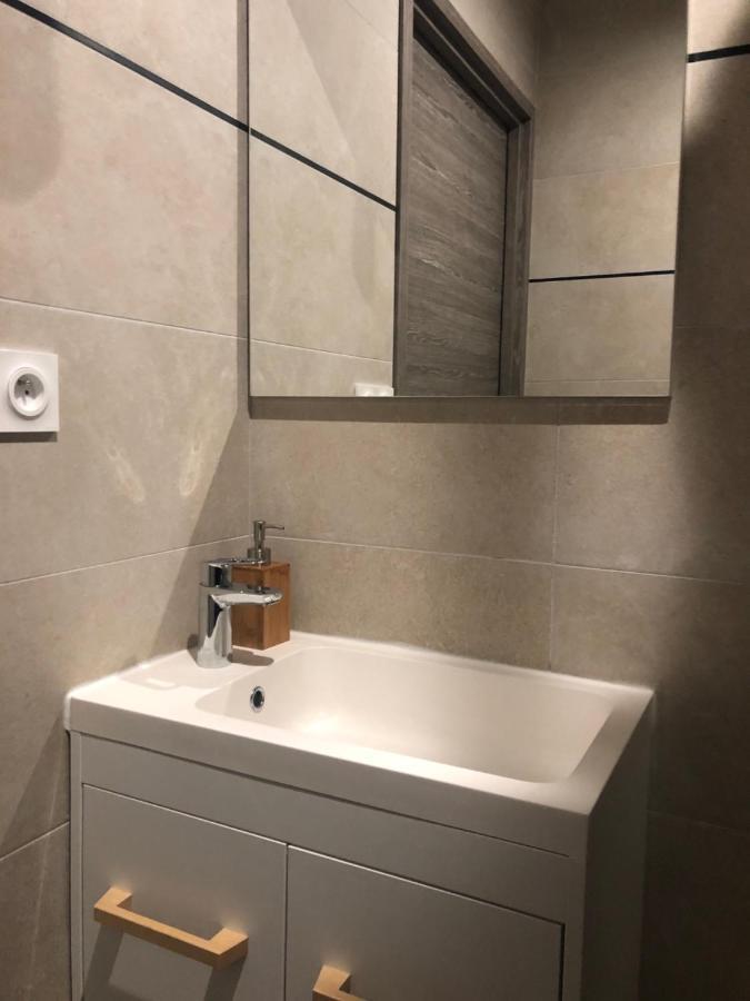 Appartement Avec Spa-Avril A Sept-Camargue 4 Personnes Saint-Laurent-dʼAigouze Eksteriør bilde